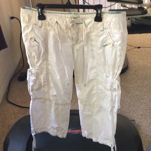 Old Navy White Cargo Capris
